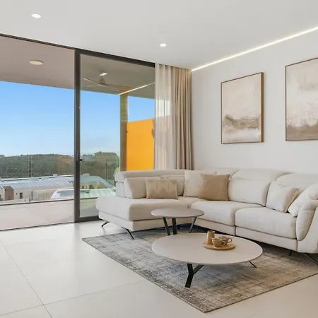 Luxury With Sea Views In Higueron