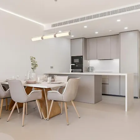 Luxury With Sea Views In Higueron Апартаменты *