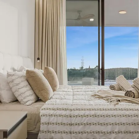 Luxury With Sea Views In Higueron * Фуэнхирола