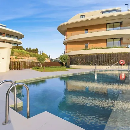 Luxury With Sea Views In Higueron Апартаменты *