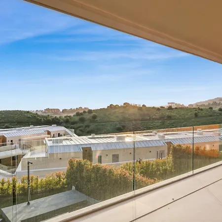 Апартаменты Luxury With Sea Views In Higueron *